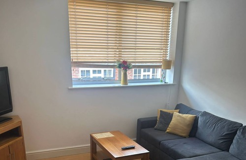 Newbury Apartamento | Apartamento-Ciudad-Baño Privado-Vista al patio