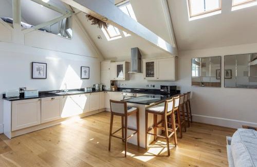Painswick Apartamento | The Old Library