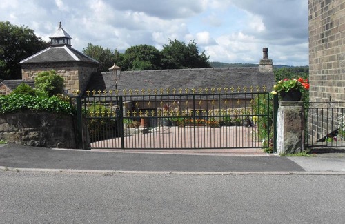 Crich Casa | The Old Mill and Cottage