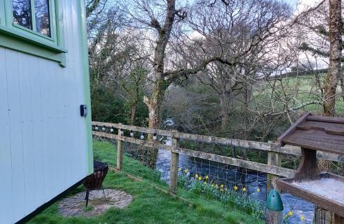 East Portlemouth Cabina | The Old Mill Shepherds Hut