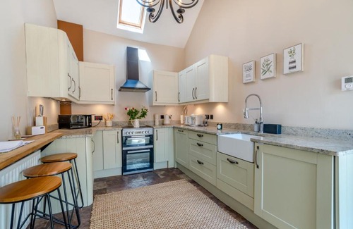 Stockton-on-Tees Casa | The Old Moat Barn - With Private Hot Tub