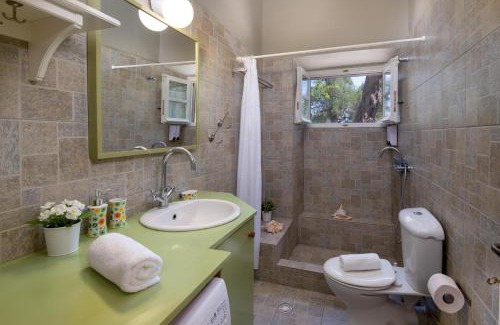 Paxos Apartamento | The Old One by All About Paxos