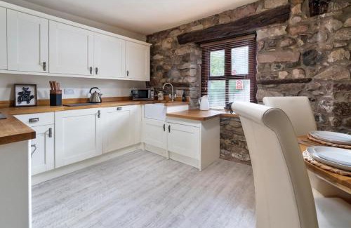 Bolton Le Sands Apartamento | The Old Paper-shop, WiFi, Sleeps 4 & Pet Friendly