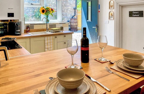 Axbridge Cabaña | The Old Posthouse Barn - UK50191