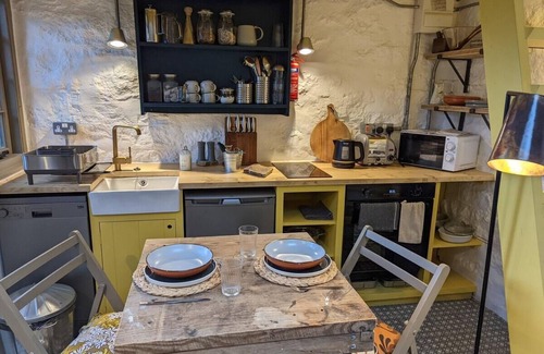 Lelant Apartamento | The Old Potting Shed-Diseñador-Cabaña-Baño con ducha-Vista al Lago