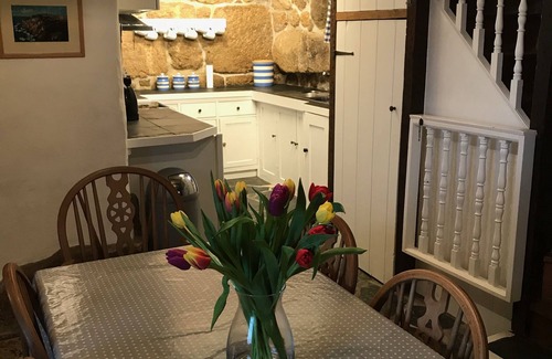 Sennen Cove Cabaña | The Old Saltings: Beautiful fisherman's cottage in Sennen Cove, sleeps up to 6/8