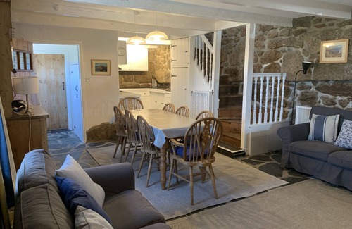 Sennen Cove Cabaña | The Old Saltings: Beautiful fisherman's cottage in Sennen Cove, sleeps up to 6/8