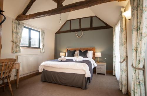 Broughton Hackett Casa | The Old Stables at Humblebee Hall