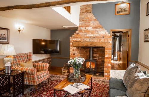 Broughton Hackett Casa | The Old Stables at Humblebee Hall