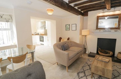 Ruthin Cabaña | The Old Stables, Ruthin. Nr. Ruthin Castle