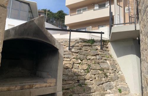 Zrnovnica Casa | The Old Stone House near Split