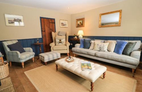 Sherston Casa | The Old Swan