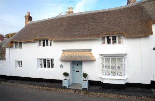 Minehead Casa | The Old Sweet Shop