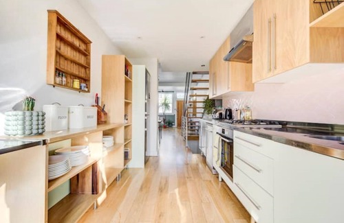 Ferndale Casa | The Old Sweetshop 2 Bedroom House Brixton/Clapham