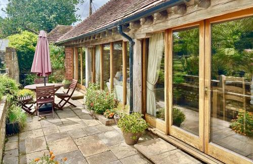 Sutton Casa | The Old Tractor Shed by inspirestays-com