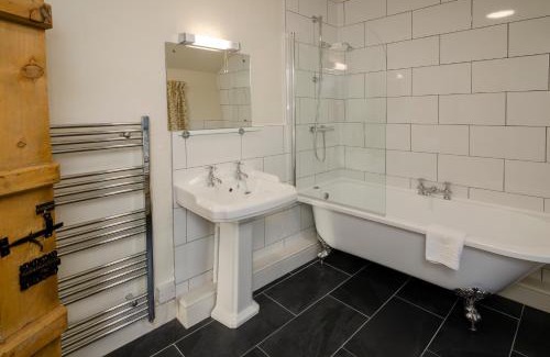 Chapel Stile Casa | The Old White Lion, Chapel Stile