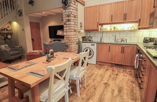 Warkworth Cabaña | The Olde Stables