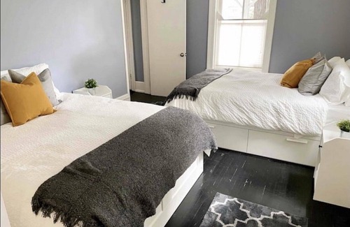 Bracebridge Cabaña | The Olde Vault House