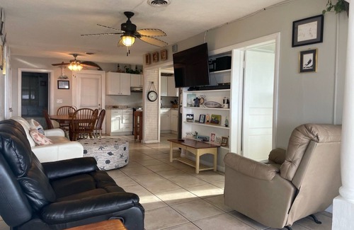 Bahama Beach Casa | Enorme casa frente al mar con 5 habitaciones, 'The Oleander House'