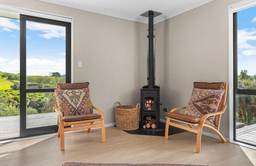 Mangawhai Casa | The Olive Hut - Mangawhai Holiday Home