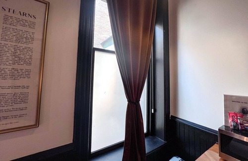 Downtown - Waterfront Hotel | The Oliver Inn