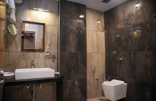 Bangalore City Center Hotel | THE ON TIME HOTEL Bangalore