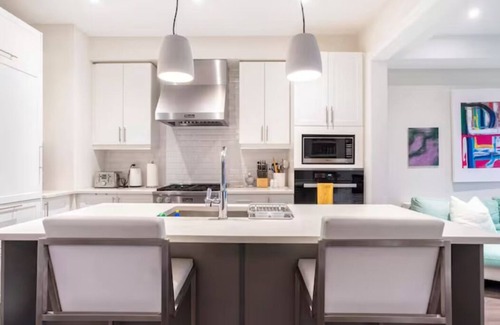 Thornhill Casa | The One Toronto Home - Elevator & Jacuzzi