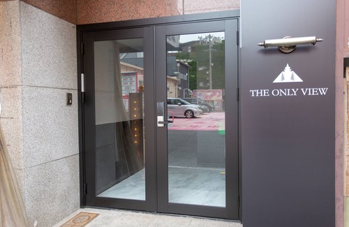 Shinsekai Apartamento | The Only View