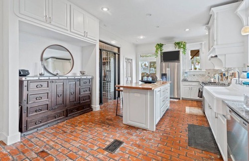Lake Charles Casa | The Onyx Bungalow