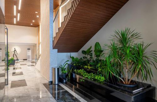 Hyderabad Hotel | The Orange Hotel - Narsingi, Hyderabad