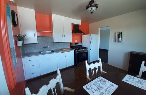 Moreno Valley Apartamento | The Orange Kitchen Suite near Lake Perris