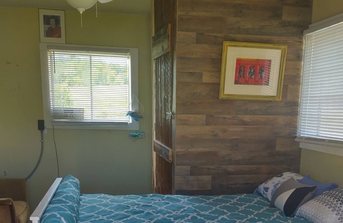 Ronda Cabina | The Orange Popsicle Cabin by Redawning
