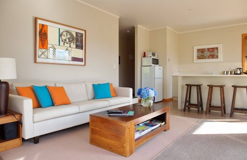 Coroglen Cabaña | The Orchard Cottage in the country.