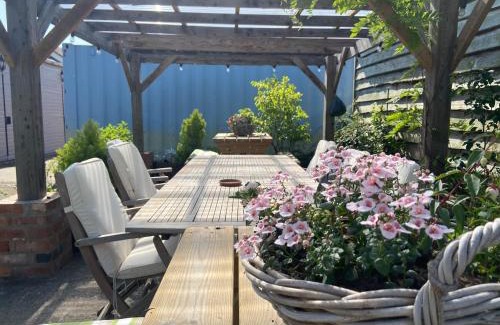 Loppington Otro | The Orchard Hideaway