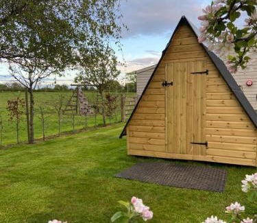 Loppington Otro | The Orchard Hideaway