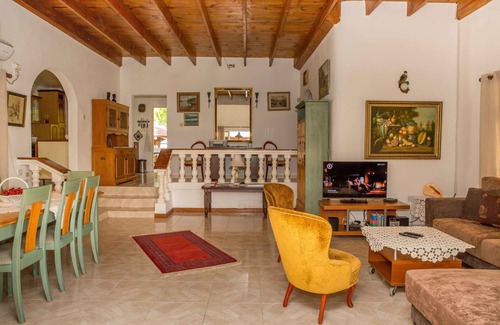 Mahe Island Casa | The Orchard Holiday Home