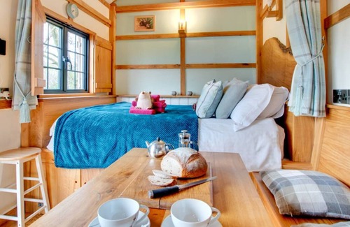 Brecon Casa | The Orient Express in the beautiful Brecon
