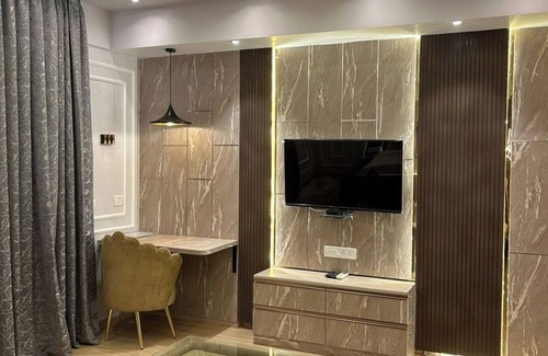 Gomti Nagar Hotel | The Origin Suites
