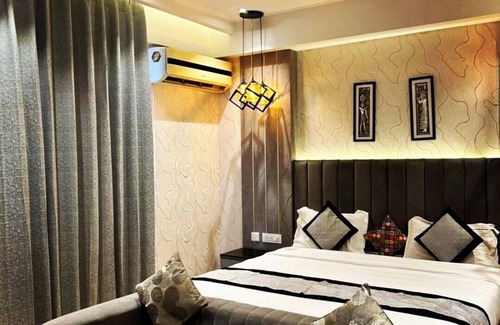 Gomti Nagar Hotel | The Origin Suites