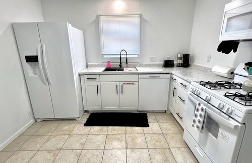 Joplin Casa | The Oriole: Cozy 2 Bed Home Mins Off Interstate