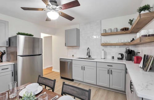 Grandview Heights Casa | The OSU House - 4 BR 5 min from OSU