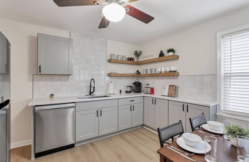 Grandview Heights Casa | The OSU House - 4 BR 5 min from OSU