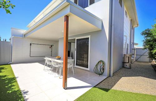 Bargara Casa | The Other Place