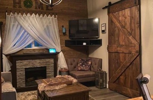 Poway Otro | The Outside Inn at The Tipsy Goat Ranch