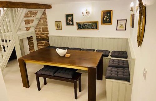 Monmouth Casa | The Owl House Cottage