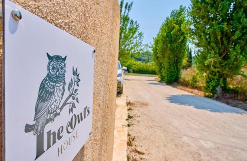Termenades Casa | The Owl's House