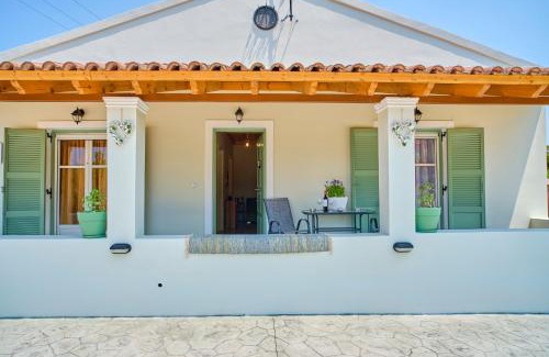 Termenades Casa | The Owl's House