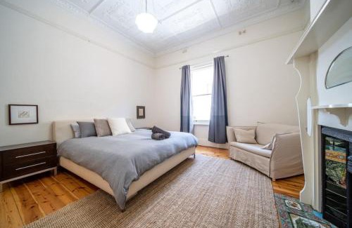 Hyde Park Casa | The Oxford Hyde Park 4BR Cottage