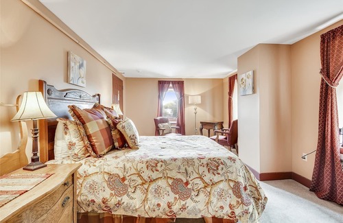 Oxford Hotel | The Oxford Inn