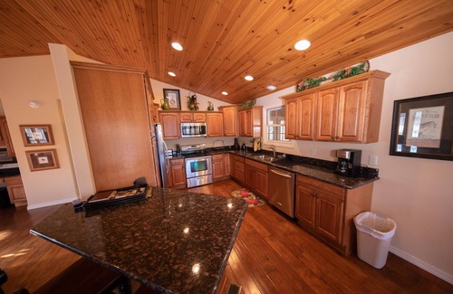 Buffalo City Cabina | El Chalet Ozark - Rileys Outfitter